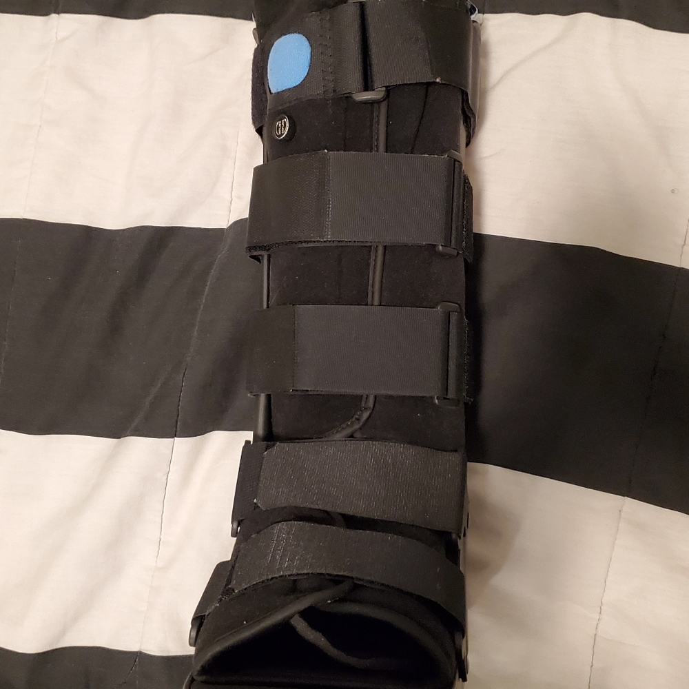 Leg boot - Picture 2 of 5